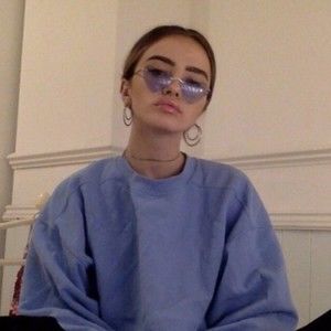 Meet your Posher, Mina